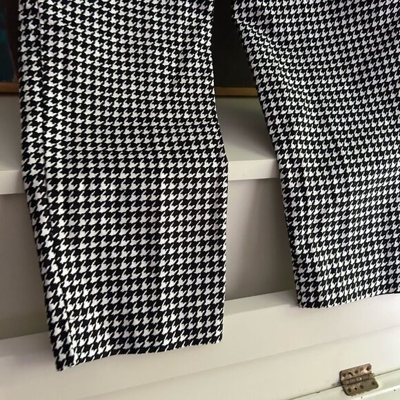 H&M Black and White Houndstooth Cropped Pants 6 - Picture 11 of 16